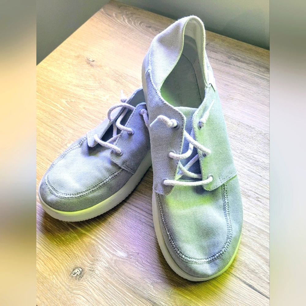 Women's Chaco Chillos Light Gray Canvas Sneakers 10.5
